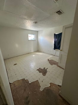 2C100D16-0443-4B01-869F-EBF9B6B7B2EA