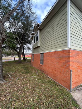 4C2FCD78-F8B8-47C9-95B1-4FD531F8AFE2