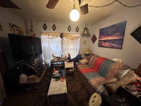 58D1E509-A1A5-4C7F-BD2C-572CA7BF4795