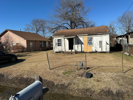 593EA9EE-C9A5-4544-B95A-510E5FF8D2B9