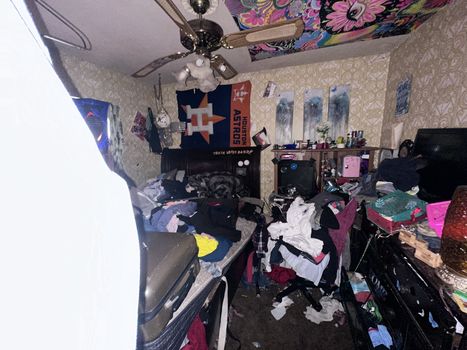 69605C25-780F-49D6-A0C4-CCE644E9DD8A