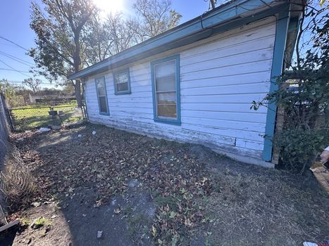 9BAC9163-A069-4EF6-A34A-D41FDFD1E65B