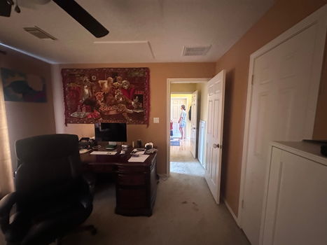 C0984422-FD95-4CAA-B47E-2B7F249F3917