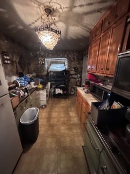 F51BE92E-1B6C-4166-AC95-74228F633850