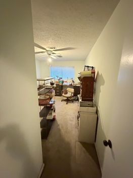 16E6FF3A-6328-4131-A9F1-14D324DB4EDD