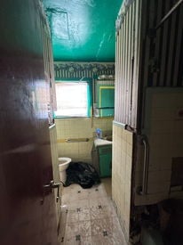 2E5D1FA3-27D1-46C0-90A4-33A97EECBCDC