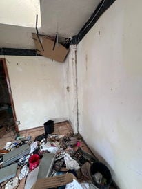 694BC3E6-BAD3-4FF7-9CE8-1618669E396A