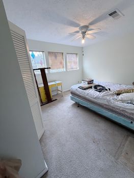 713DB3F3-5022-4B43-9E29-FC3C8C1BE87C