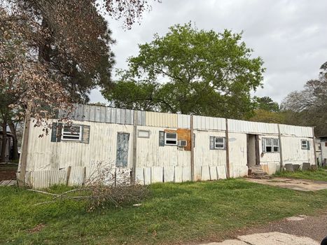 BC4A803A-B4E4-4E89-8436-07F7C6FEFA5E