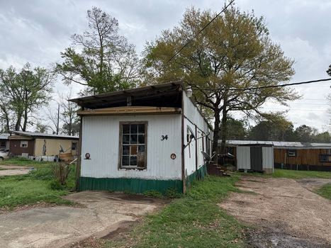 FFF2C6DA-C505-41F2-9D41-FFFAE341A3EC-copy-0