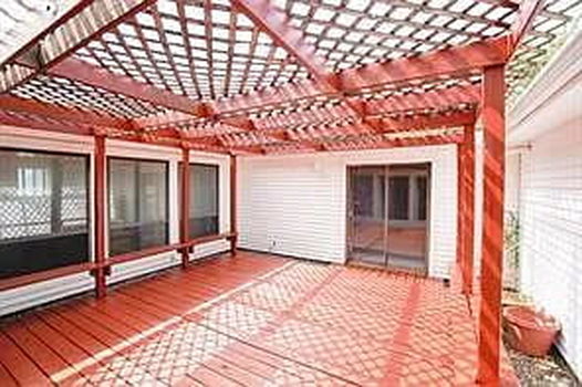 f552396e21e91762939370240ee95efa-cc_ft_576