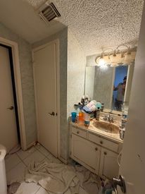 09DB70A8-5D42-4862-AF37-A76DB063E345