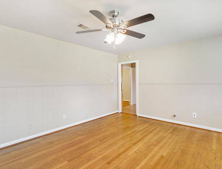 1702 Olive St (7)