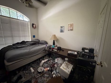 A034F9CD-AFB5-4703-B93D-7C9049FB6054