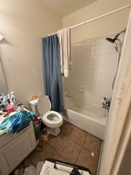 B48306B5-ECBD-42D8-9405-C8746A9FFEDC