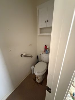 EC0C7D77-8CAE-4BDD-A3AF-72CDAC627DBF