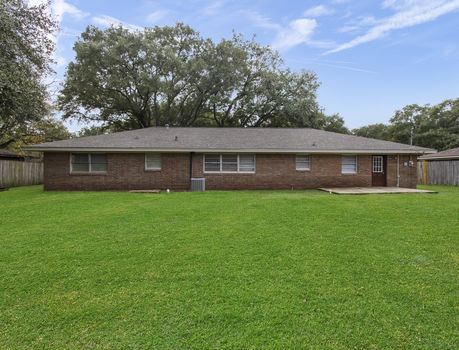 1702 Olive St (15)