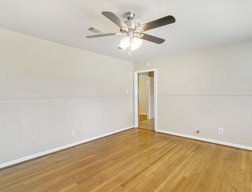 1702 Olive St (7)
