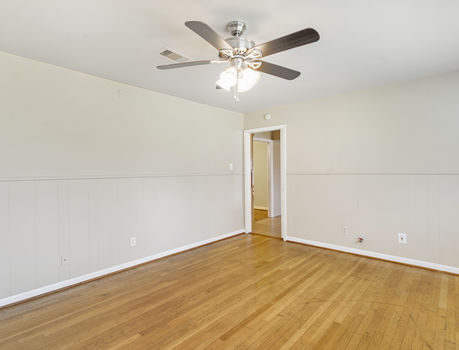 1702 Olive St (7)