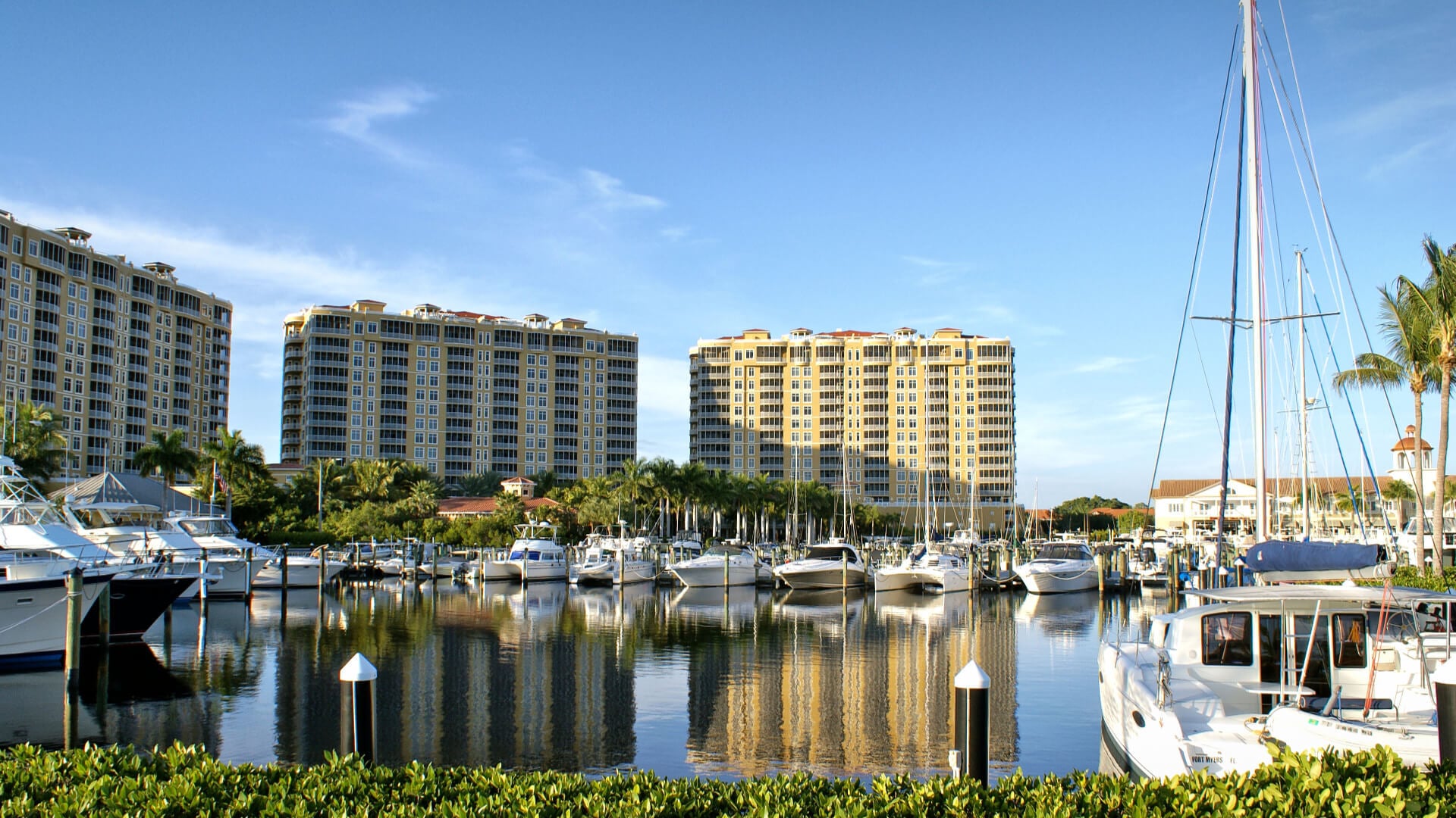Cape Coral - Florida Condo and Marina in Cape Coral