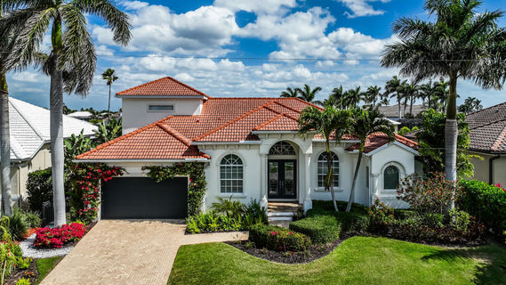 Marco Island - Luxury house exterior on Marco Island Florida