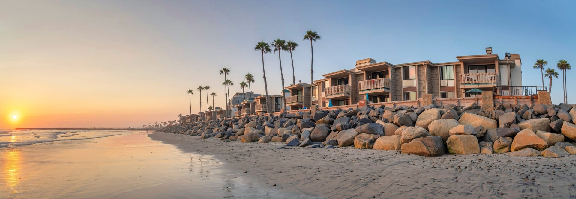 Panoramic view of the beach at Oceanside in California during sunset