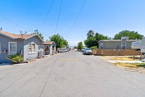 67f22aef9e19e1e37a5a6a60_6-web-or-mls-109+NE+St+Porterville+CA+93257-6