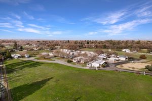 69029bad7a0f390f4e0b58e3_mls_8255 State Hwy 99E - 034 Photos (1)-p-1600