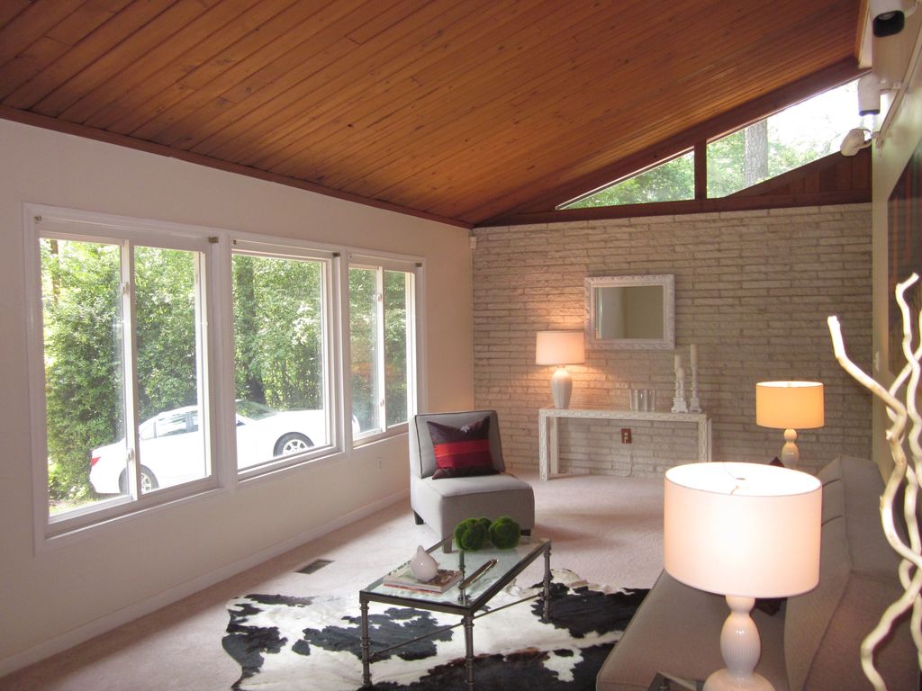 #northcrest, #midcenturymodern, #atlantaMidCenturymodernhomes, best realtor for MCM homes, #modernhomes, 