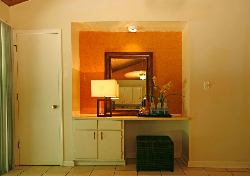 #northcrest, #midcenturymodern, #atlantaMidCenturymodern, best realtor for mid-century modern homes