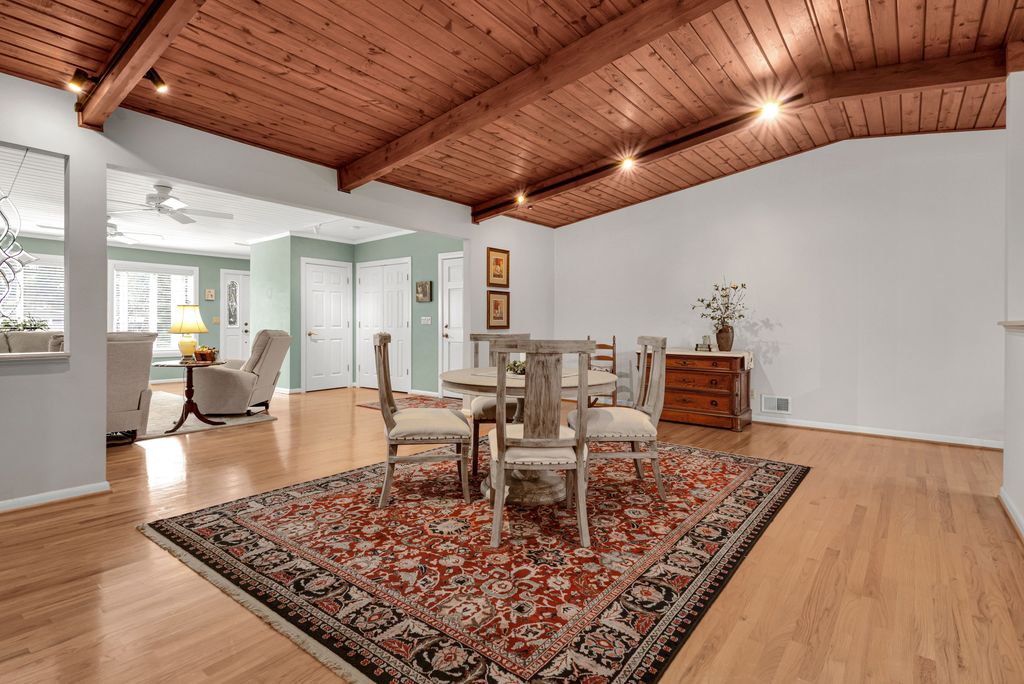 #MCMhomes, #modernhomes, #Northcrest, #uniquehomesatlanta, best realtor for MCM homes