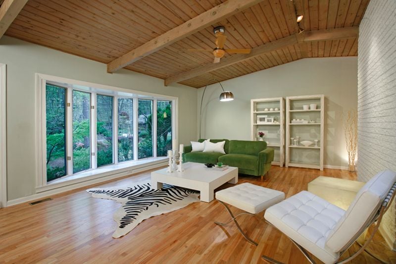 #Northcrest, #midcenturymodern, #atlantaMidCenturyhomes, Best realtor for Mid Century modern homes, Northcrest Mid-Century homes
