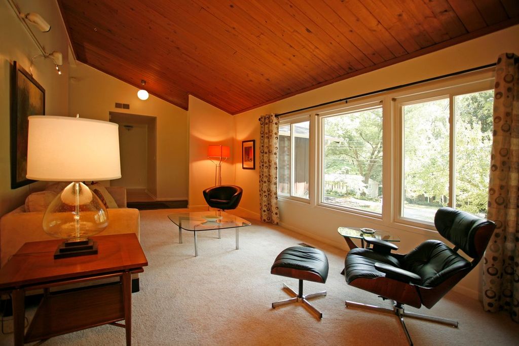 mid-century modern homes, #Northcrest, #atlantaMidCenturymodern, best realtor for Mid-century modern homes
