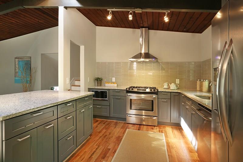 #midcenturymodern, #atlantaMidCenturyhomes, unique homes Atlanta, top selling Atlanta listing agent, Northcrest modern homes, Northcrest Swim & Tenni