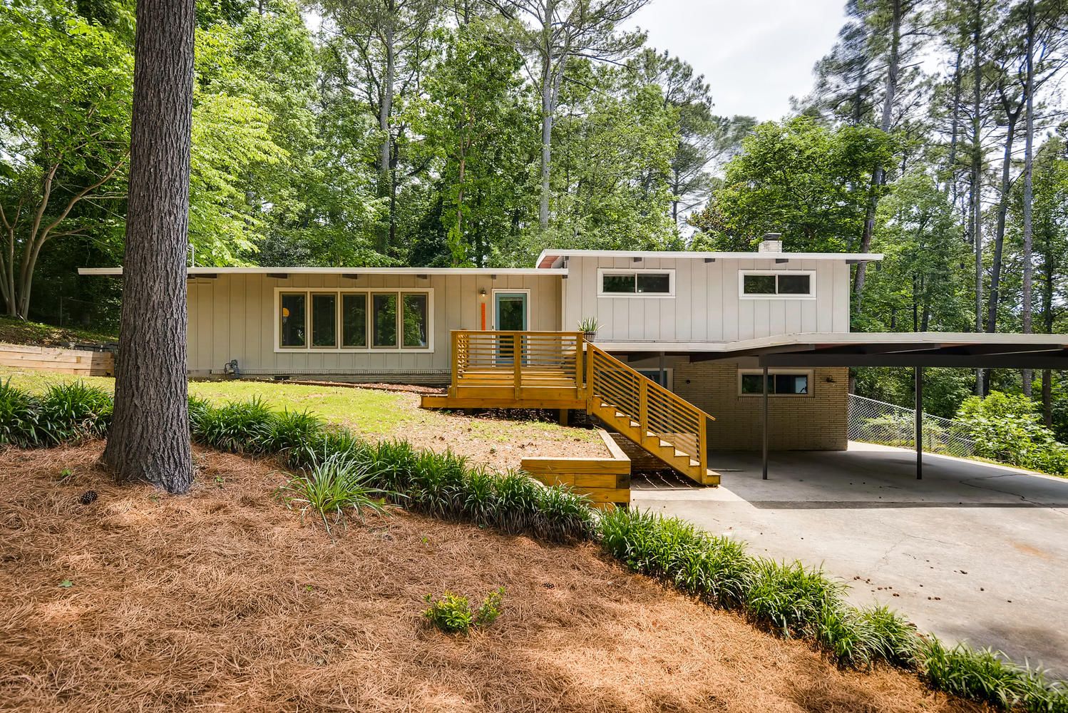 blog feature 3539 Kim Ct