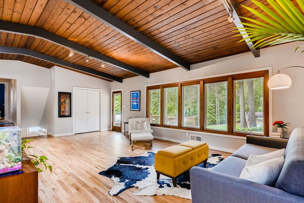 #midcenturymodern, #atlantaMidCenturyhomes, #MCMrennovations, Northcrest Modern homes, top selling Atlanta real estate agent, best Atlanta realtor, #uniquehomesatlanta