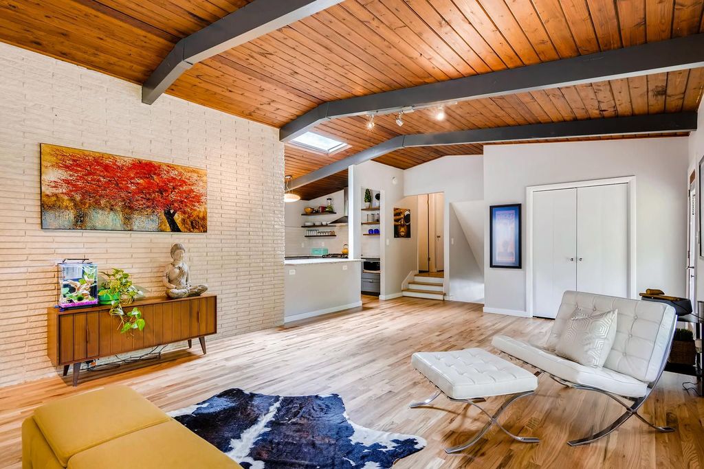 #midcenturymodern, #atlantaMidCenturyhomes, #MCMrennovations, Northcrest Modern homes, top selling Atlanta real estate agent, best Atlanta realtor, #uniquehomesatlanta
