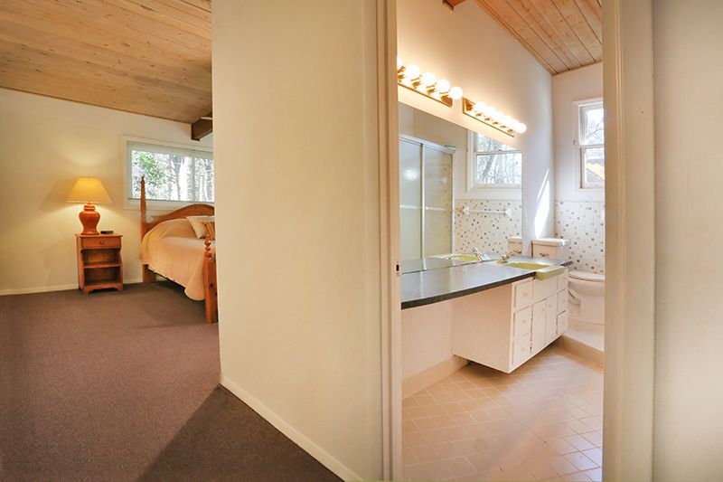 Northcrest mid-century modern, #atlantaMidCenturyhomes, #uniquehomesatlanta, #MCMhomesNorthcrest, best Atlanta realtor, top selling Atlanta real estate agent