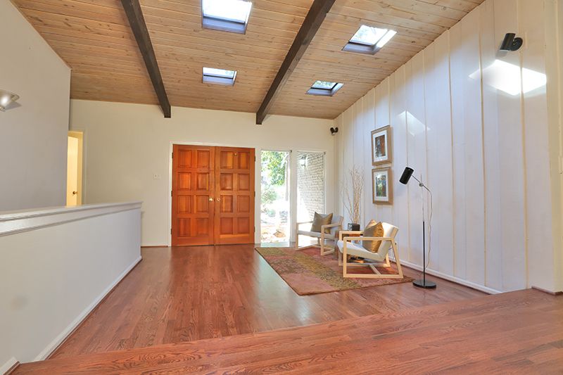 Northcrest mid-century modern, #atlantaMidCenturyhomes, #uniquehomesatlanta, #MCMhomesNorthcrest, best Atlanta realtor, top selling Atlanta real estate agent