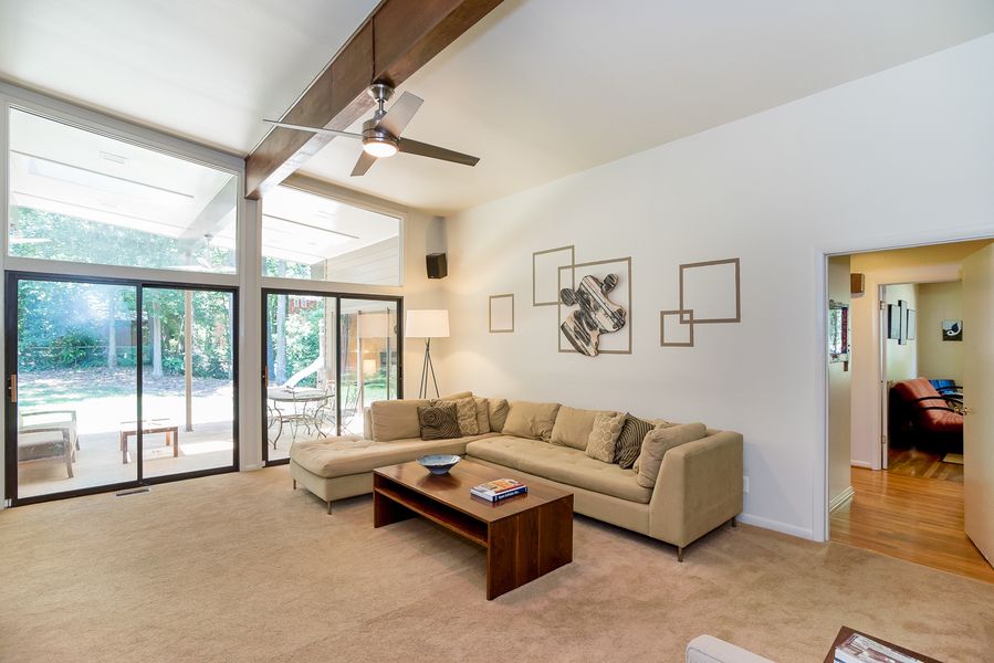 #atomicranchhomes, #atlantaatomicranch, #midcenturymodernatlanta, #uniquehomesataltna, #MCM homes