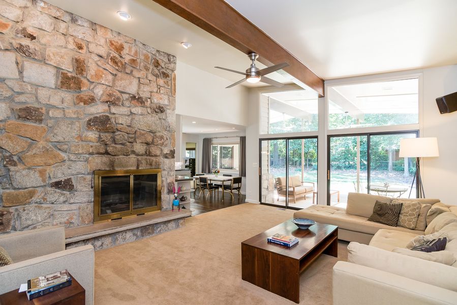 #atomicranchhomes, #atlantaatomicranch, #midcenturymodernatlanta, #uniquehomesataltna, #MCM homes