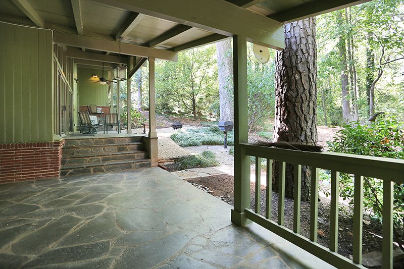#midcenturymodern, #atlantaMidCenturymodernhomes, #uniquehomesatlanta, top selling Atlanta listing agent, best Atlanta realtor