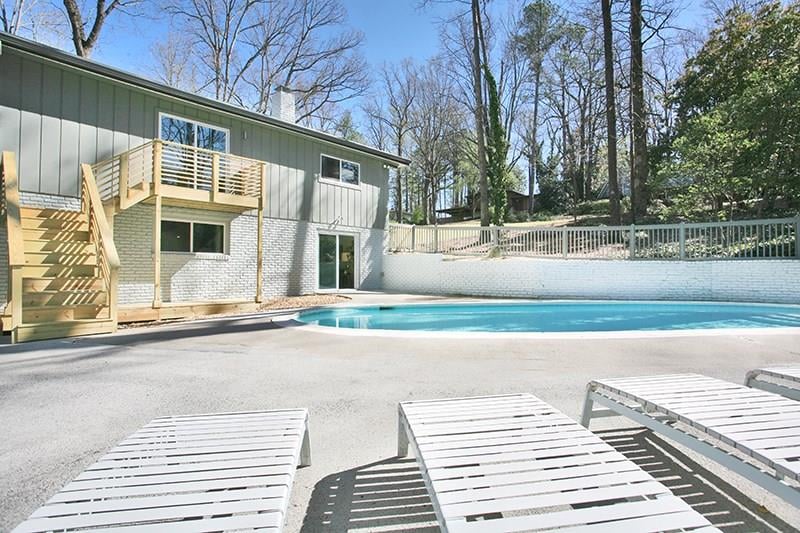 #midcenturymodernatlanta, #northcrestmidcenturyhomes, #atlantaMidCenturymodern , best Atlanta realtor, top selling Atlanta listing agent unique home specialist, modern homes