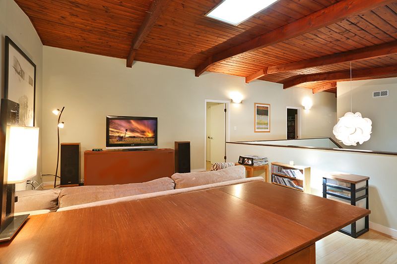 midcenturymodernhomes, #atlantaMidCenturymodern, #uniqueatlantahomes, top selling listing agent, #northcrestmidcenturymodern, best Atlanta realtor