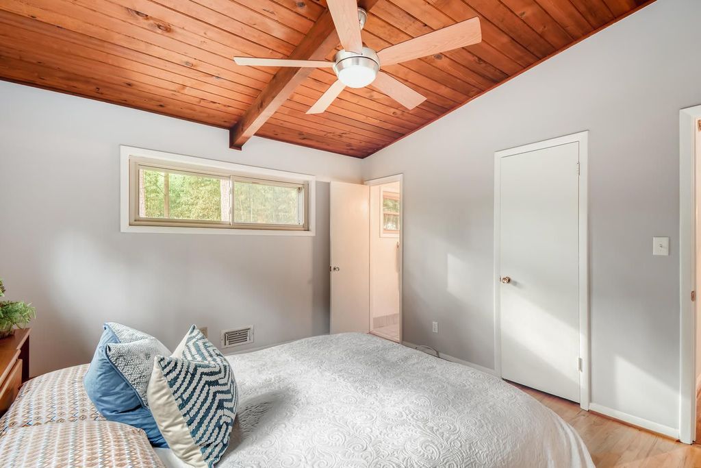 #northcrestmidcenturymodern, #atlantaMidCenturymodernhomes, #uniquehomespecialist, top selling listing agent, best Atlanta realtor, Northcrest Swim and Tennis Club