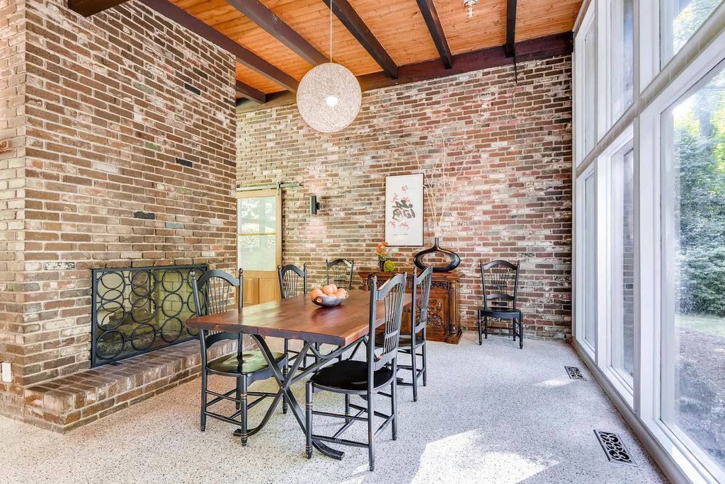 #midcenturymodern, atlantaMidCenturymodern, #uniquehomesatlanta, top selling Atlanta listing agent, moving to Atlanta, best Atlanta realtor