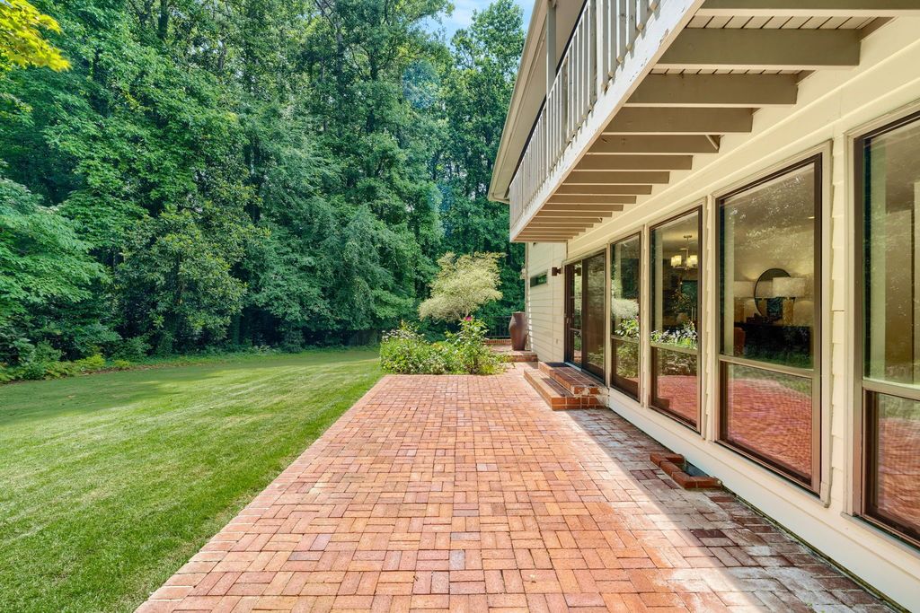 #midcenturymodern, #atlantamodernhomes, #uniquehomesatlanta, top selling Atlanta listing agent, best Atlanta realtor, modern homes for sale