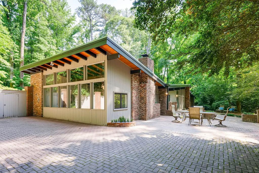 #midcenturymodern, atlantaMidCenturymodern, #uniquehomesatlanta, top selling Atlanta listing agent, moving to Atlanta, best Atlanta realtor