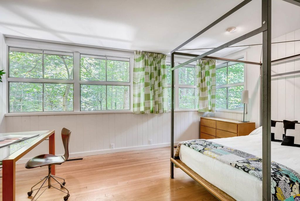 #midcenturymodernhomes, #atlantaMidCenturymodern, #uniquehomesatlanta, top selling Atlanta listing agent, best Atlanta realtor