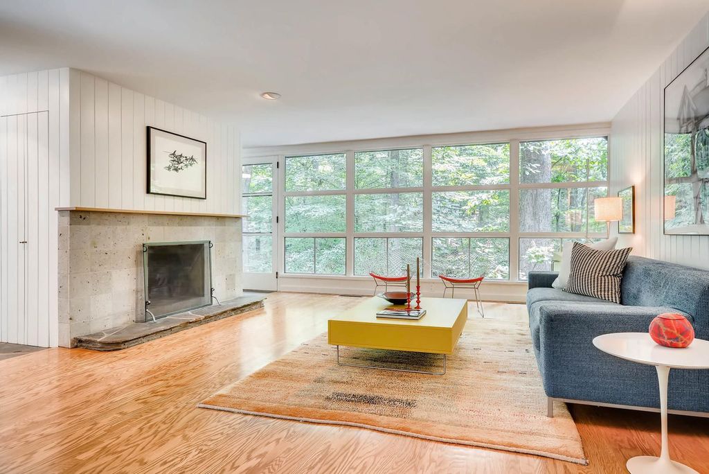 #midcenturymodernhomes, #atlantaMidCenturymodern, #uniquehomesatlanta, top selling Atlanta listing agent, best Atlanta realtor